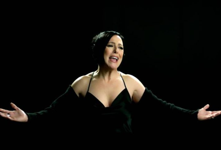 Milagros “Hecha de pedazos” Gira 2025