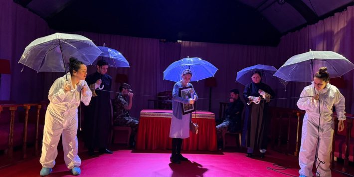 MANTENER EL JUICIO: TEATRO PETRA